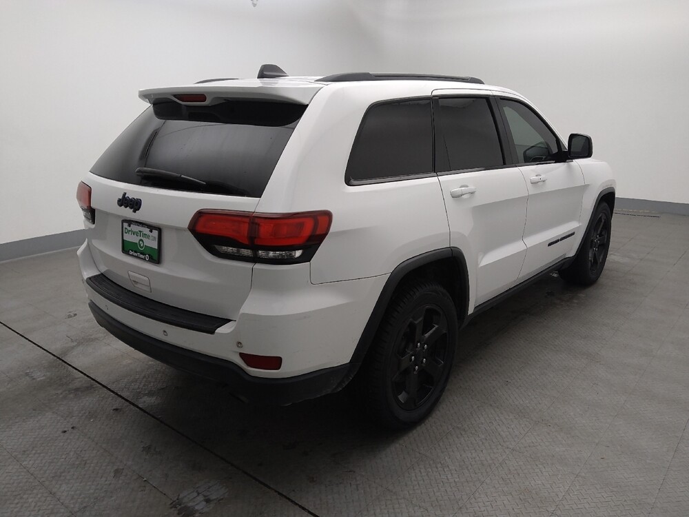 2019 Jeep Grand Cherokee in Topeka, KS 66611 - 18086070 9