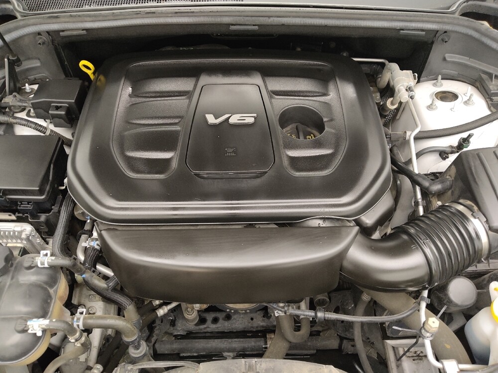 2019 Jeep Grand Cherokee in Topeka, KS 66611 - 18086070 30