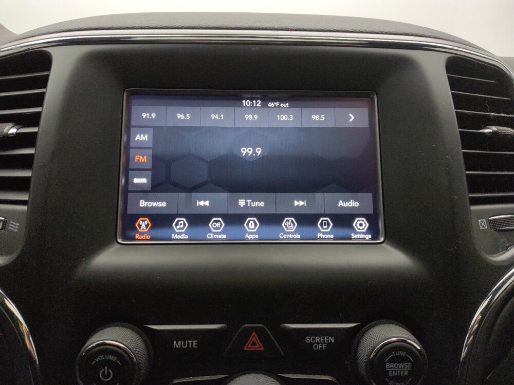 2019 Jeep Grand Cherokee in Topeka, KS 66611 - 18086070 25