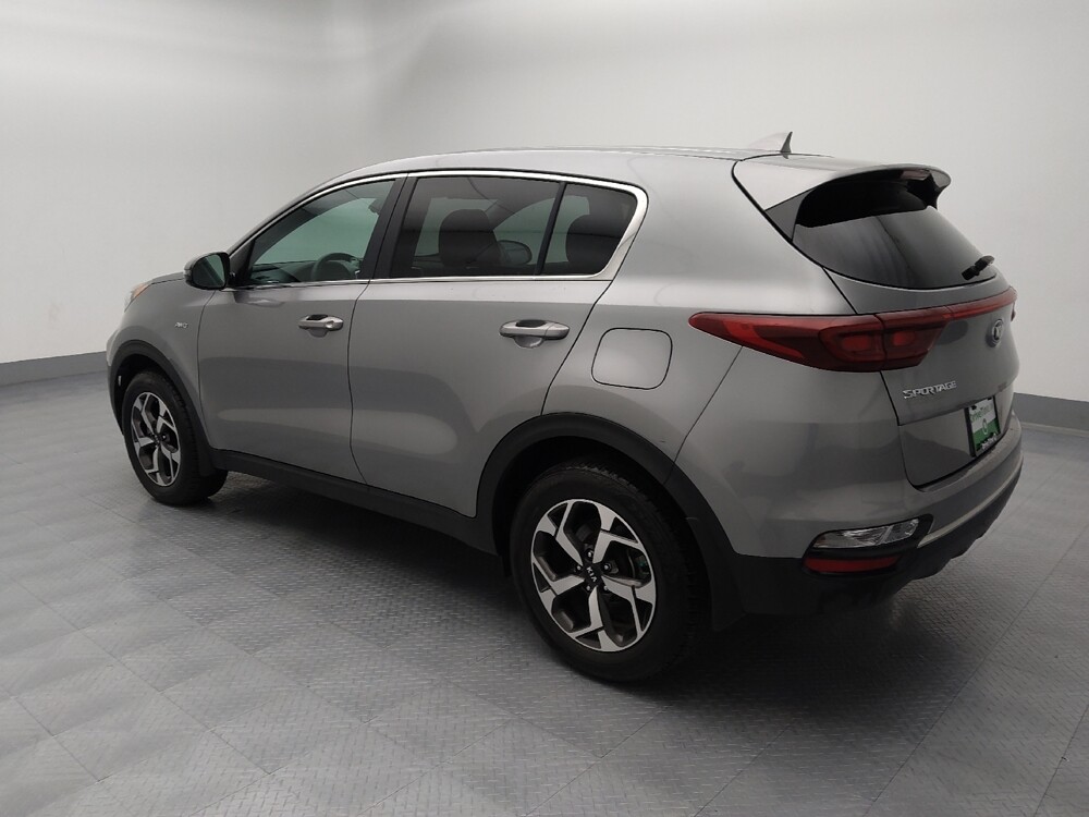 2020 Kia Sportage in Gladstone, MO 64118 - 18086071 3