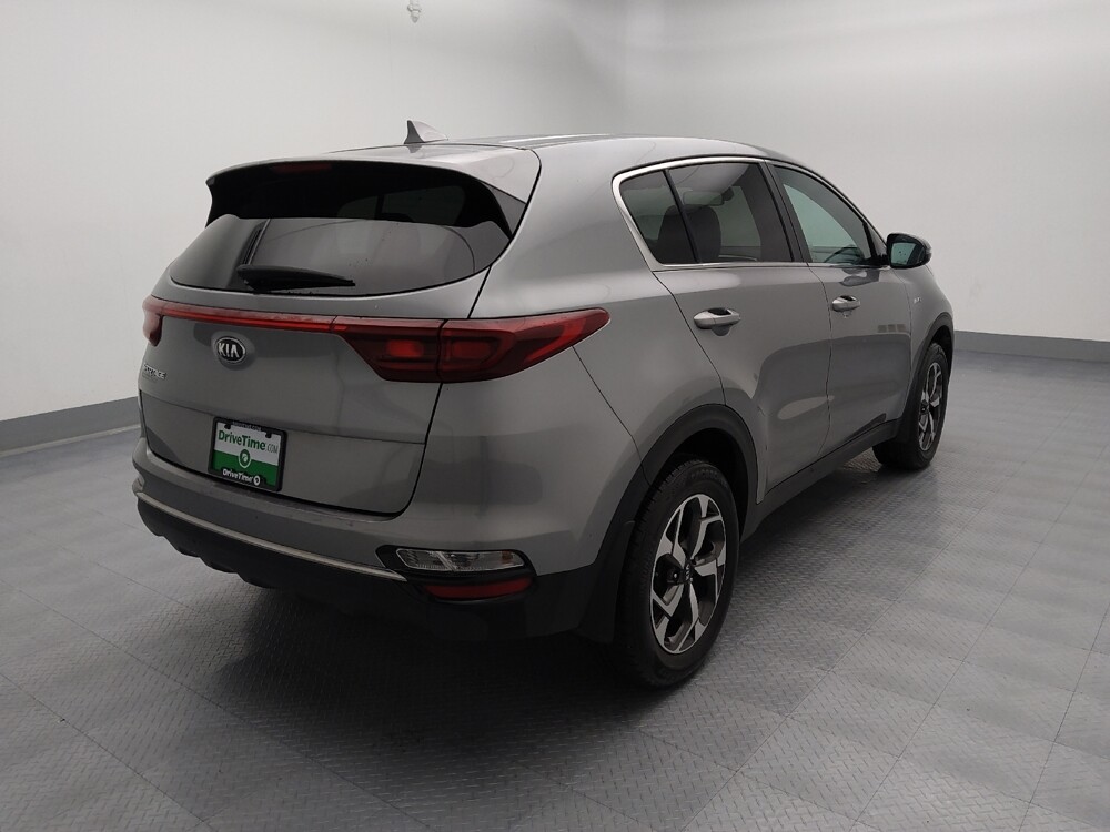 2020 Kia Sportage in Gladstone, MO 64118 - 18086071 9