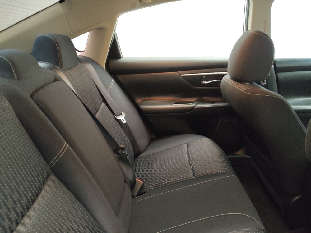 2016 Nissan Altima in Midlothian, IL 60445 - 18086077 19