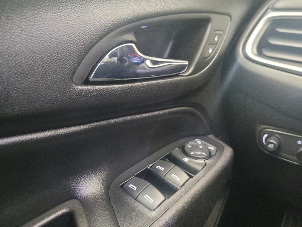 2020 Chevrolet Equinox in Taylor, MI 48180 - 18086080 27