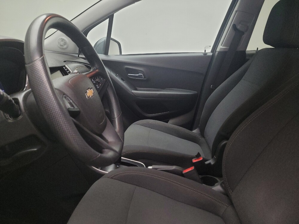 2019 Chevrolet Trax in Taylor, MI 48180 - 18086081 17