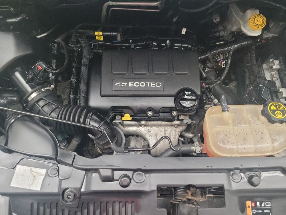 2019 Chevrolet Trax in Taylor, MI 48180 - 18086081 30