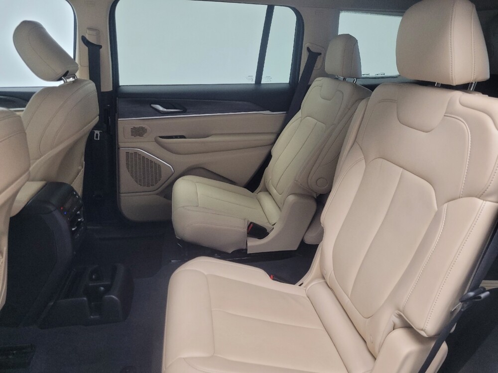 2021 Jeep Grand Cherokee L in Highland, IN 46322 - 18086083 18