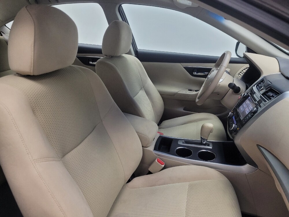 2015 Nissan Altima in Highland, IN 46322 - 18086088 21