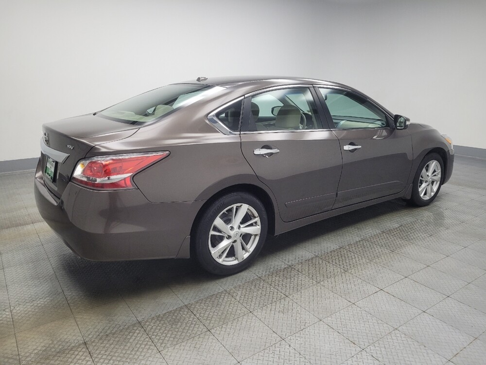 2015 Nissan Altima in Highland, IN 46322 - 18086088 10