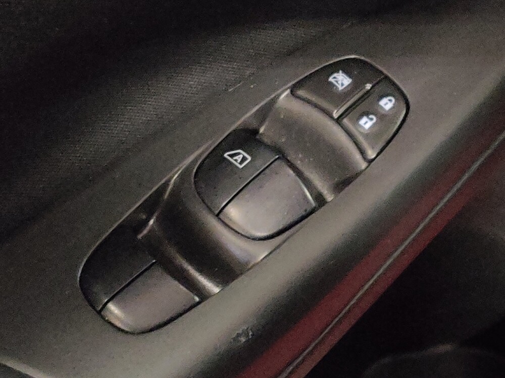 2018 Nissan Sentra in Pensacola, FL 32505 - 18086091 27