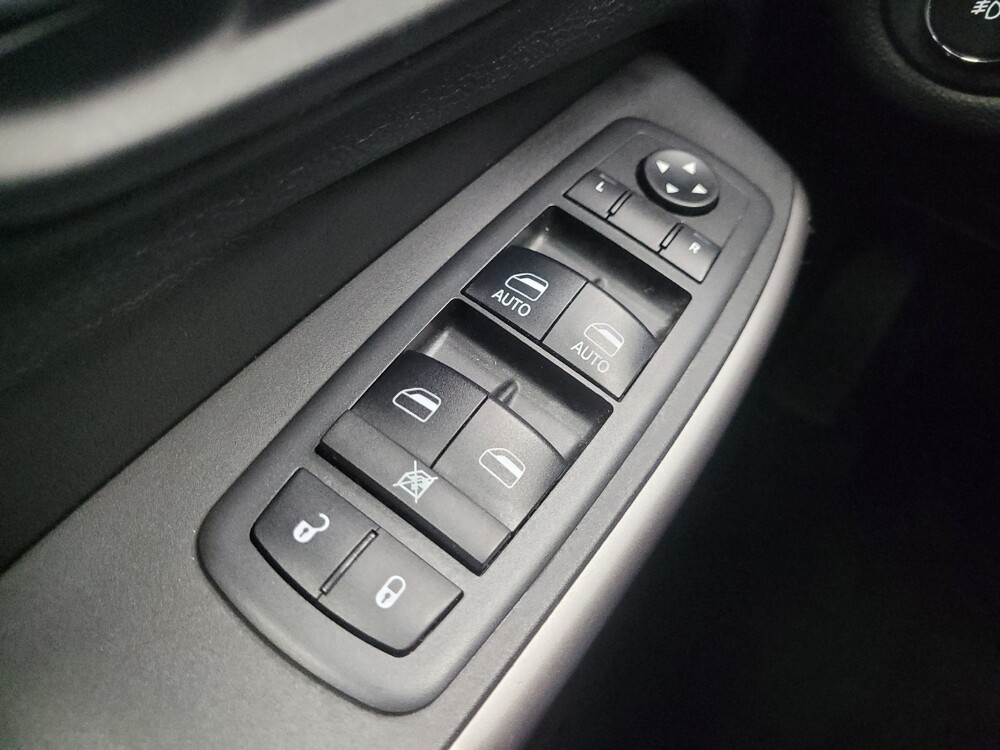 2019 Jeep Cherokee in Highland, IN 46322 - 18086095 27