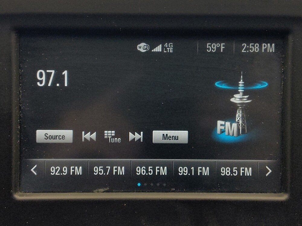 2018 Chevrolet Equinox in Live Oak, TX 78233 - 18086097 25