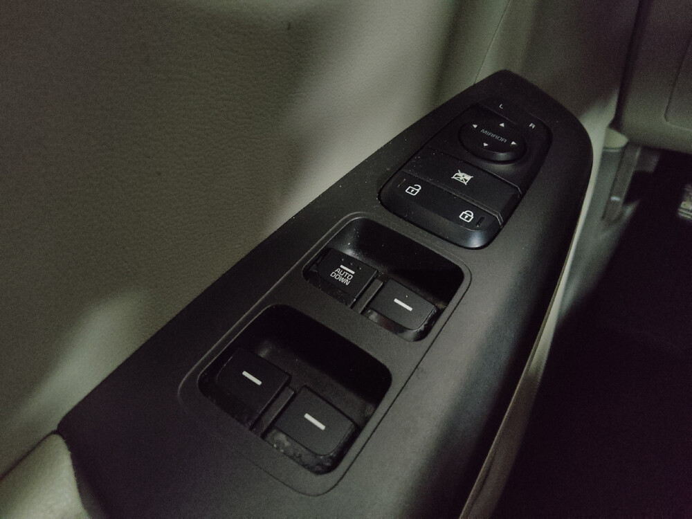 2017 Kia Sportage in Macon, GA 31210 - 18086100 27