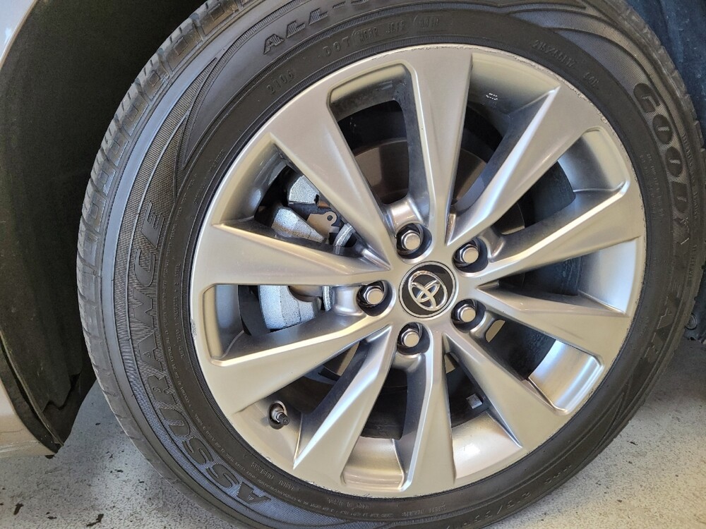 2017 Toyota Camry in Riverside, CA 92504 - 18086109 31