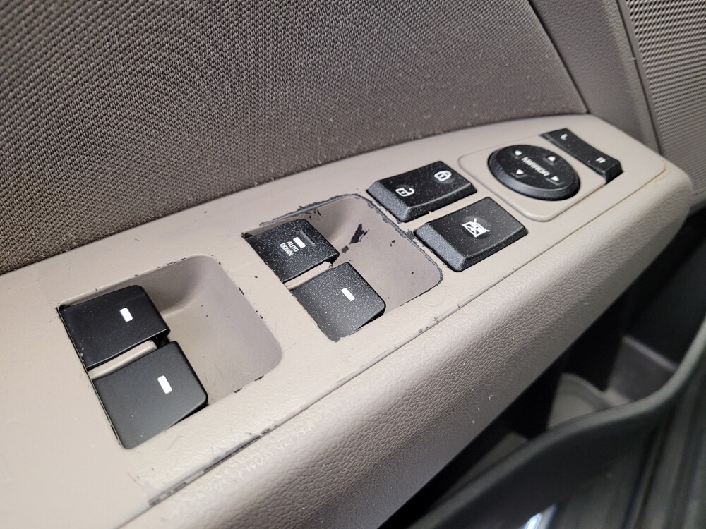 2019 Hyundai Elantra in Riverside, CA 92504 - 18086110 27