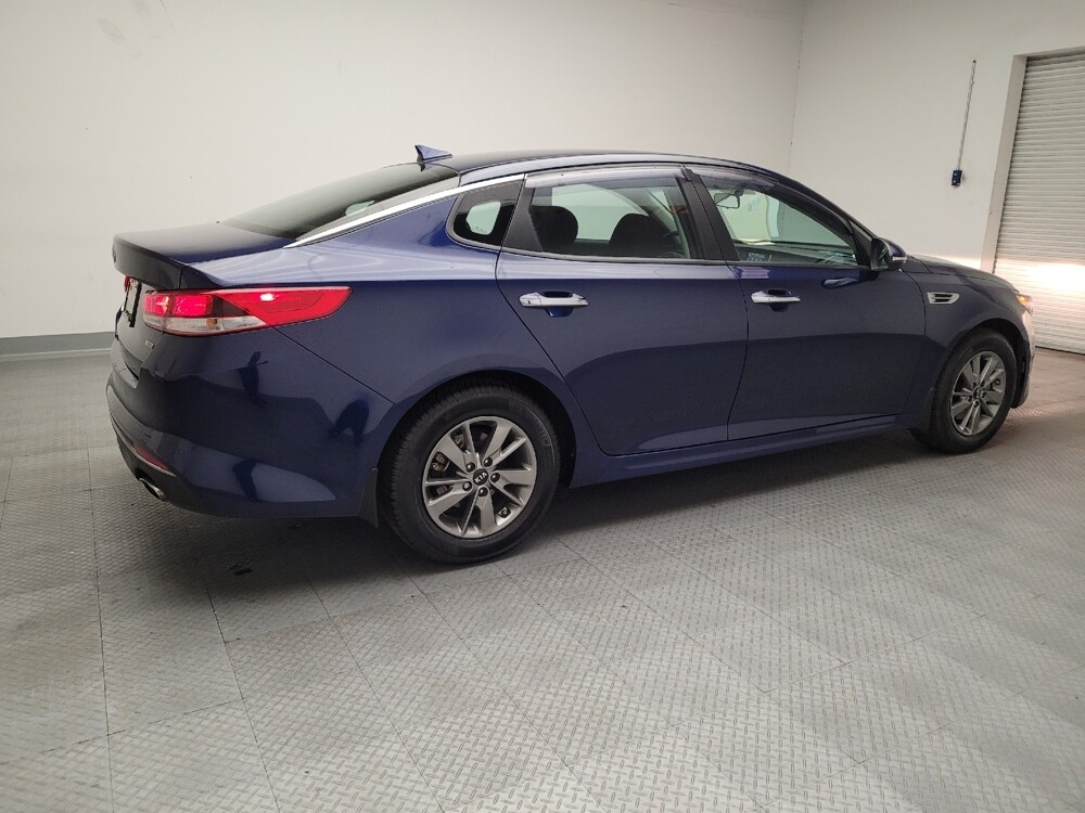 2018 Kia Optima in Riverside, CA 92504 - 18086111 10