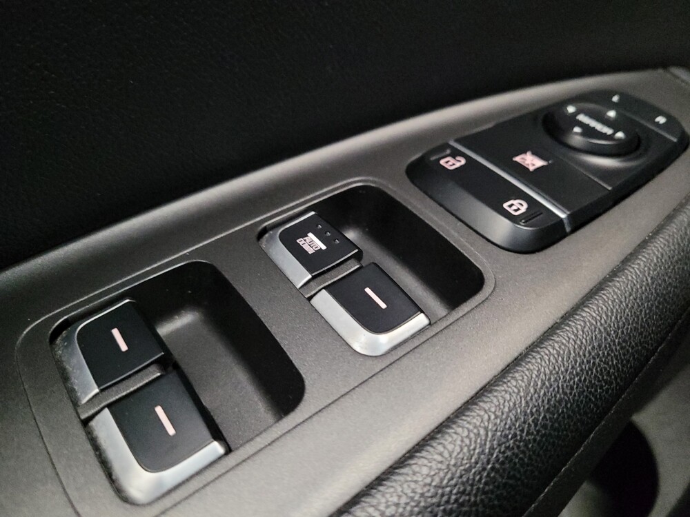 2018 Kia Optima in Riverside, CA 92504 - 18086111 32