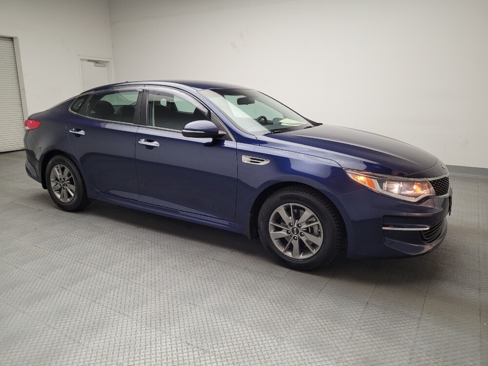 2018 Kia Optima in Riverside, CA 92504 - 18086111 11