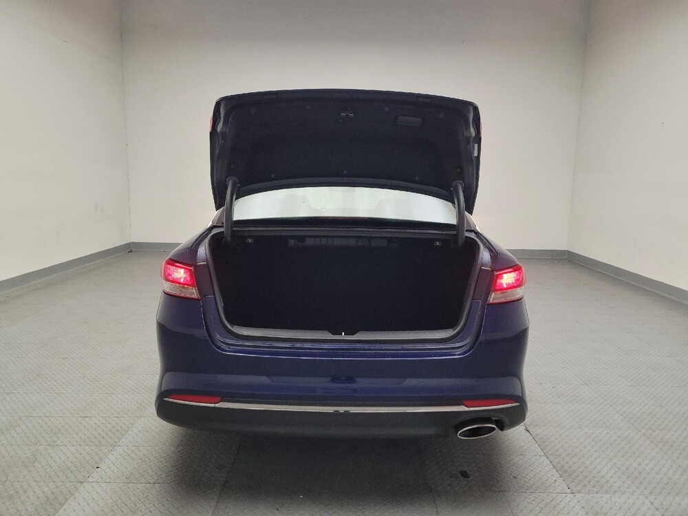 2018 Kia Optima in Riverside, CA 92504 - 18086111 29