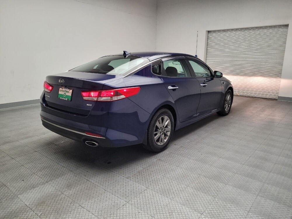 2018 Kia Optima in Riverside, CA 92504 - 18086111 9