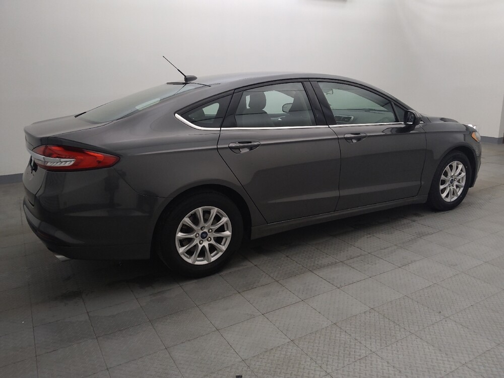 2018 Ford Fusion in Houston, TX 77034 - 18086121 10