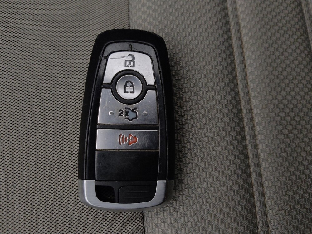 2018 Ford Fusion in Houston, TX 77034 - 18086121 32