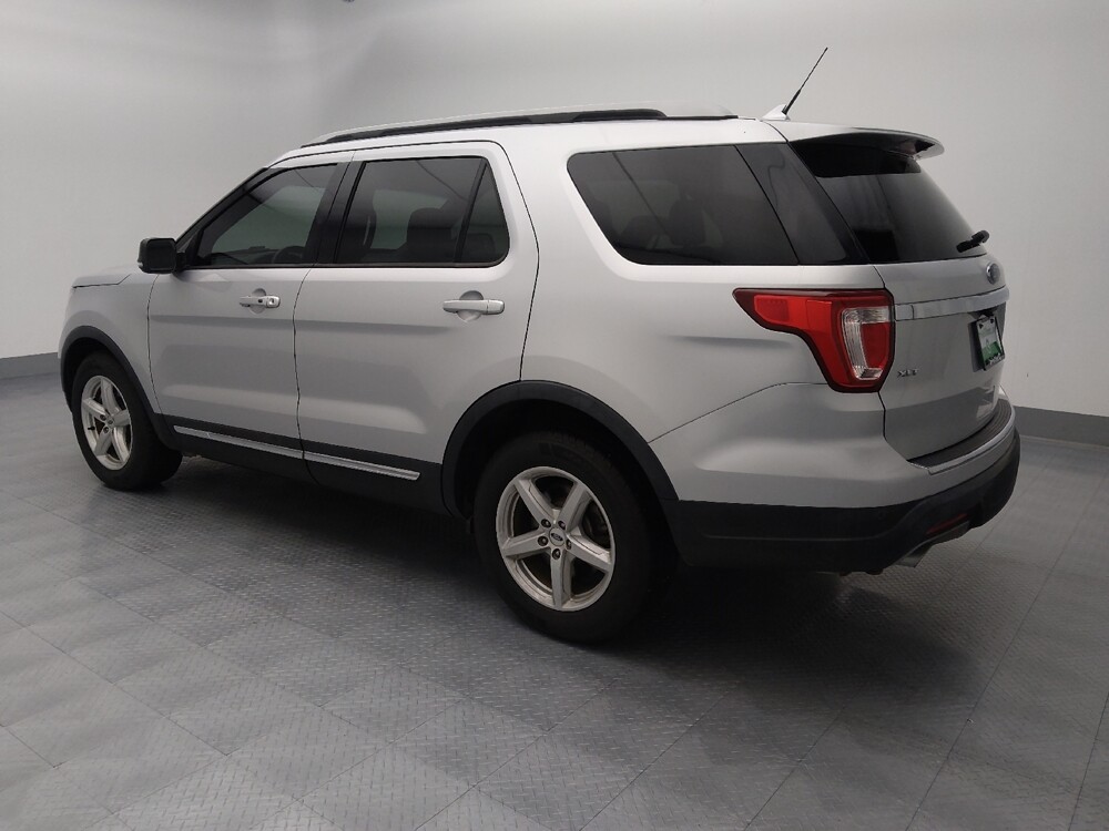 2018 Ford Explorer in Springfield, MO 65807 - 18086123 3