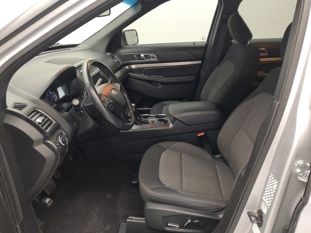 2018 Ford Explorer in Springfield, MO 65807 - 18086123 17