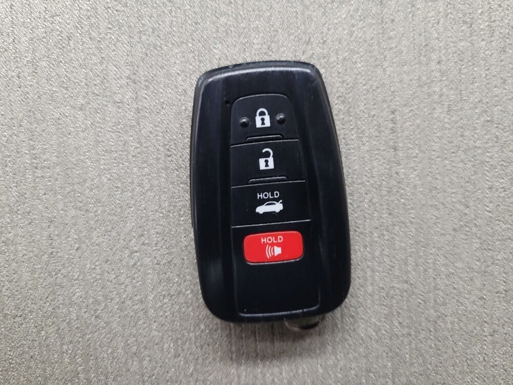 2019 Toyota Camry in Las Vegas, NV 89104 - 18086129 32