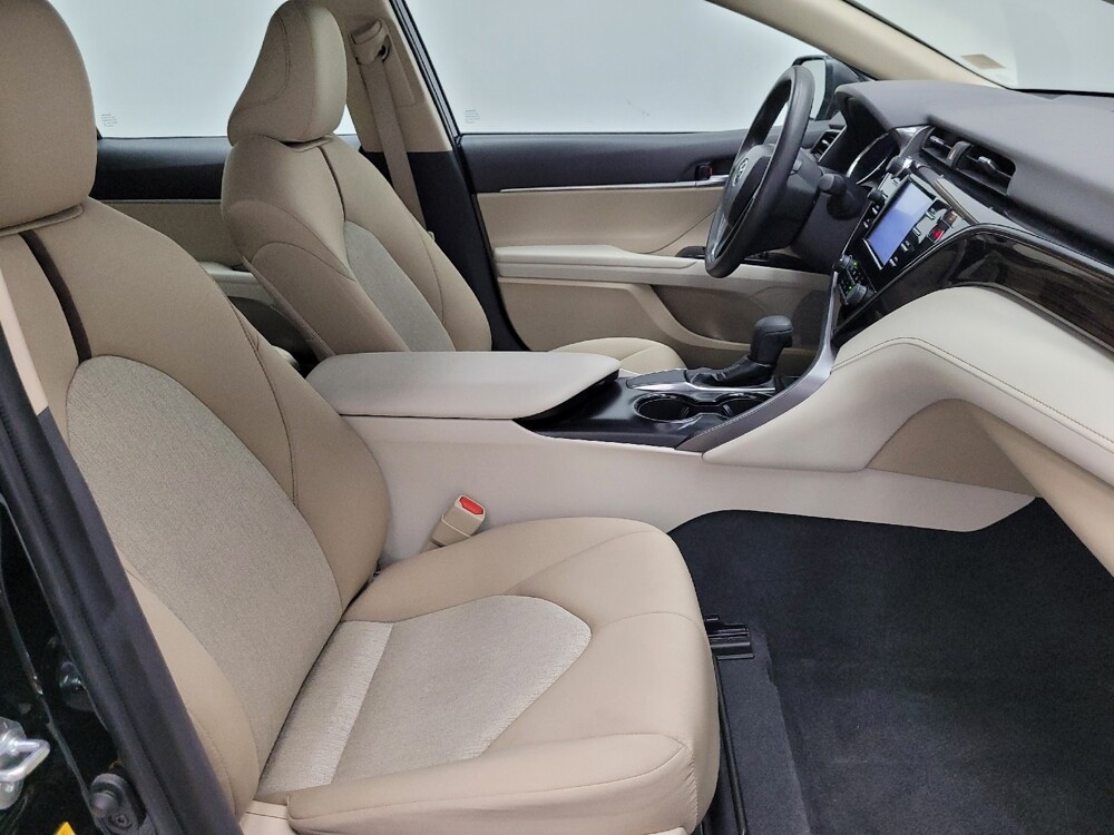 2019 Toyota Camry in Las Vegas, NV 89104 - 18086129 21
