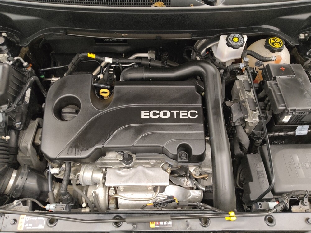 2021 Chevrolet Equinox in St. Louis, MO 63136 - 18086135 30