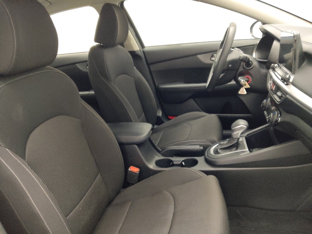 2019 Kia Forte in Pensacola, FL 32505 - 18086138 21