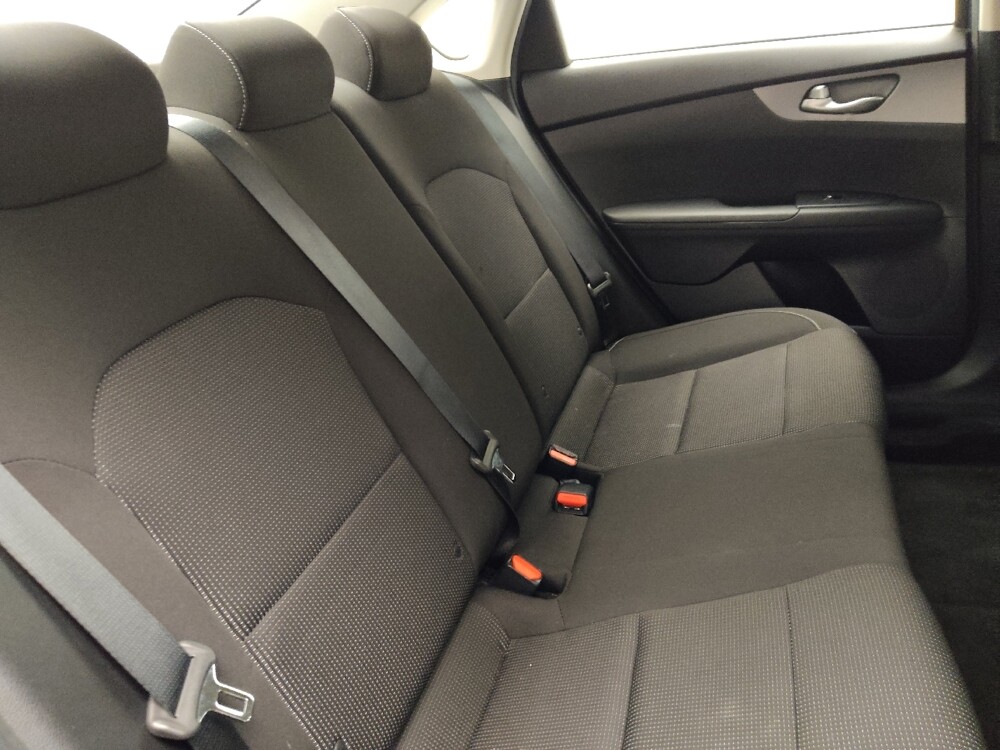 2019 Kia Forte in Pensacola, FL 32505 - 18086138 19