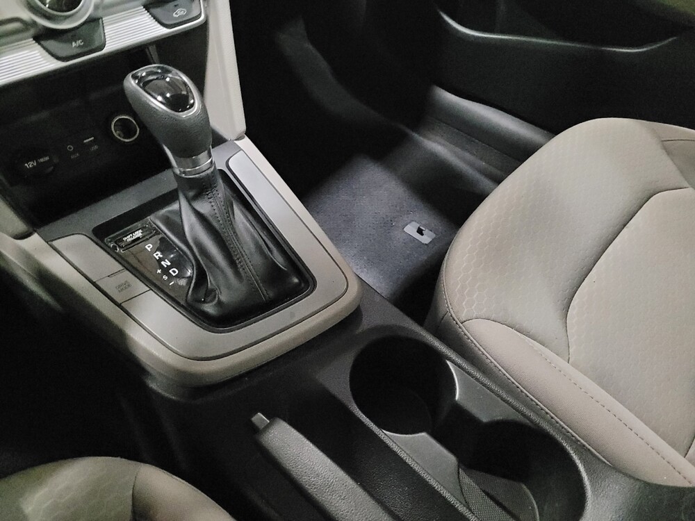 2019 Hyundai Elantra in New Castle, DE 19720 - 18086150 26