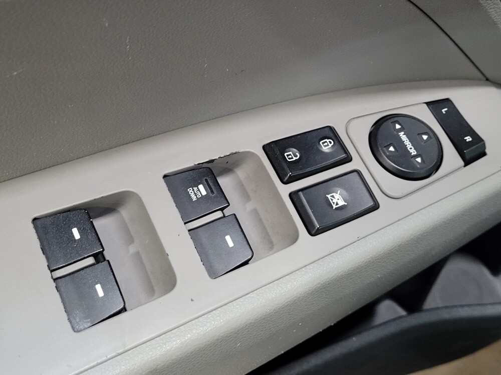 2019 Hyundai Elantra in New Castle, DE 19720 - 18086150 27