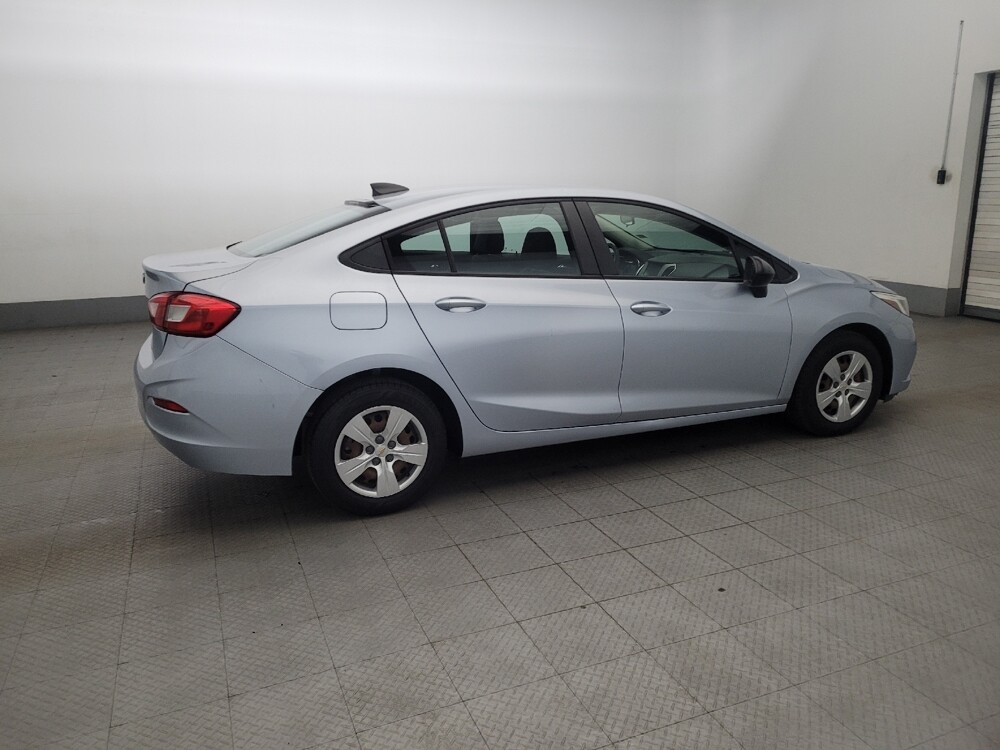 2018 Chevrolet Cruze in New Castle, DE 19720 - 18086152 10