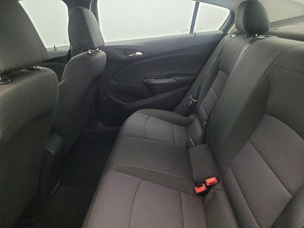 2018 Chevrolet Cruze in New Castle, DE 19720 - 18086152 18