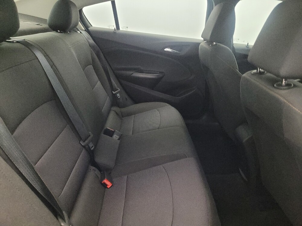 2018 Chevrolet Cruze in New Castle, DE 19720 - 18086152 19