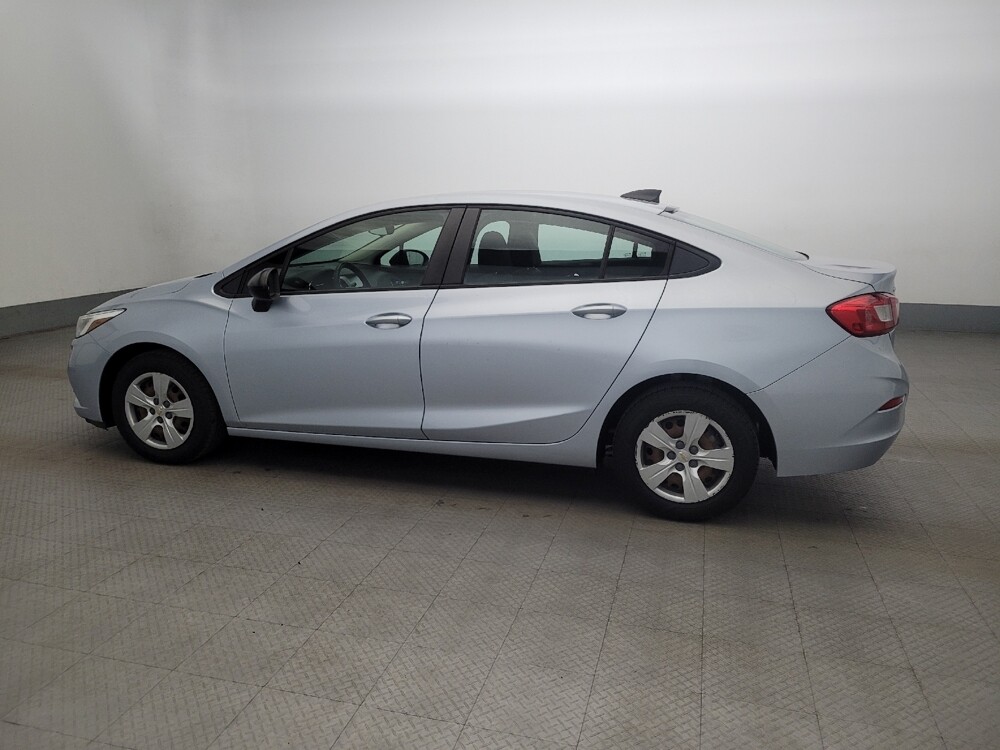2018 Chevrolet Cruze in New Castle, DE 19720 - 18086152 3