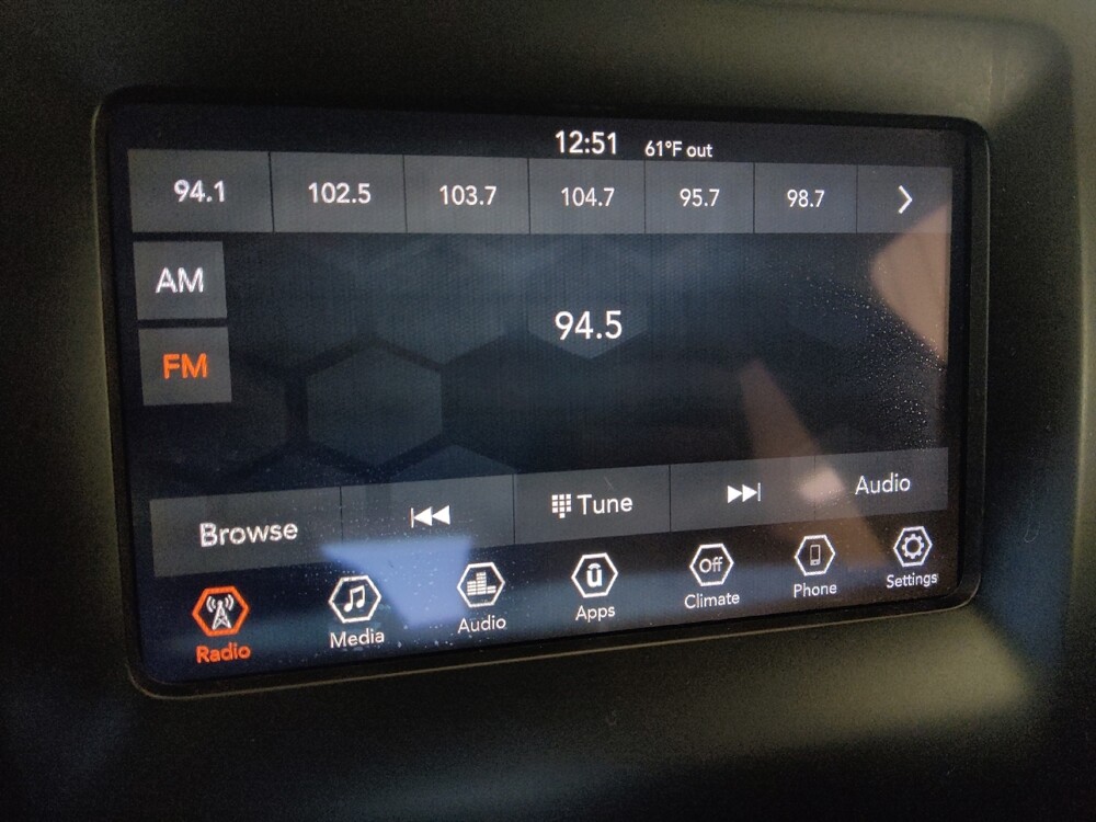 2019 Jeep Cherokee in Jackson, MS 39211 - 18086154 25