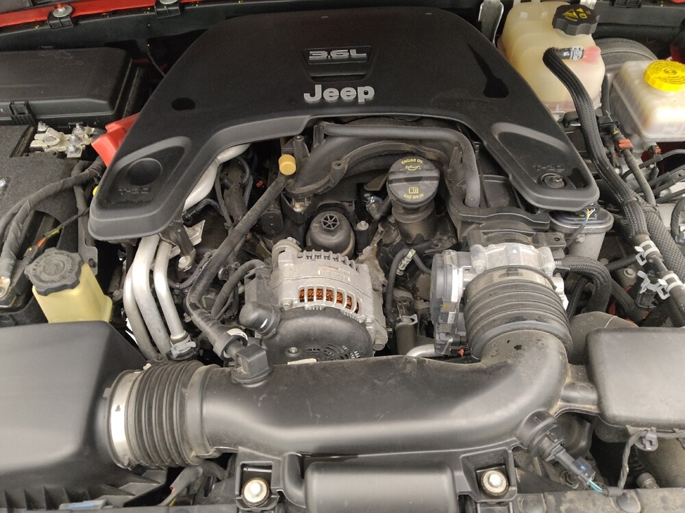 2018 Jeep Wrangler in Topeka, KS 66611 - 18086159 30