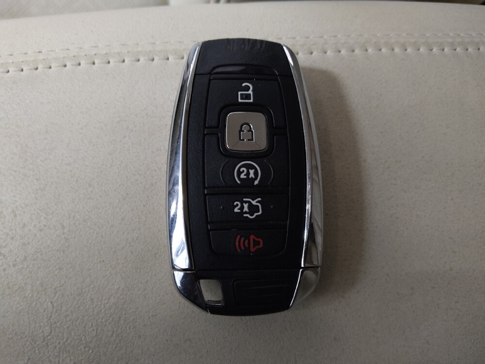 2017 Lincoln MKC in Morrow, GA 30260 - 18086168 32