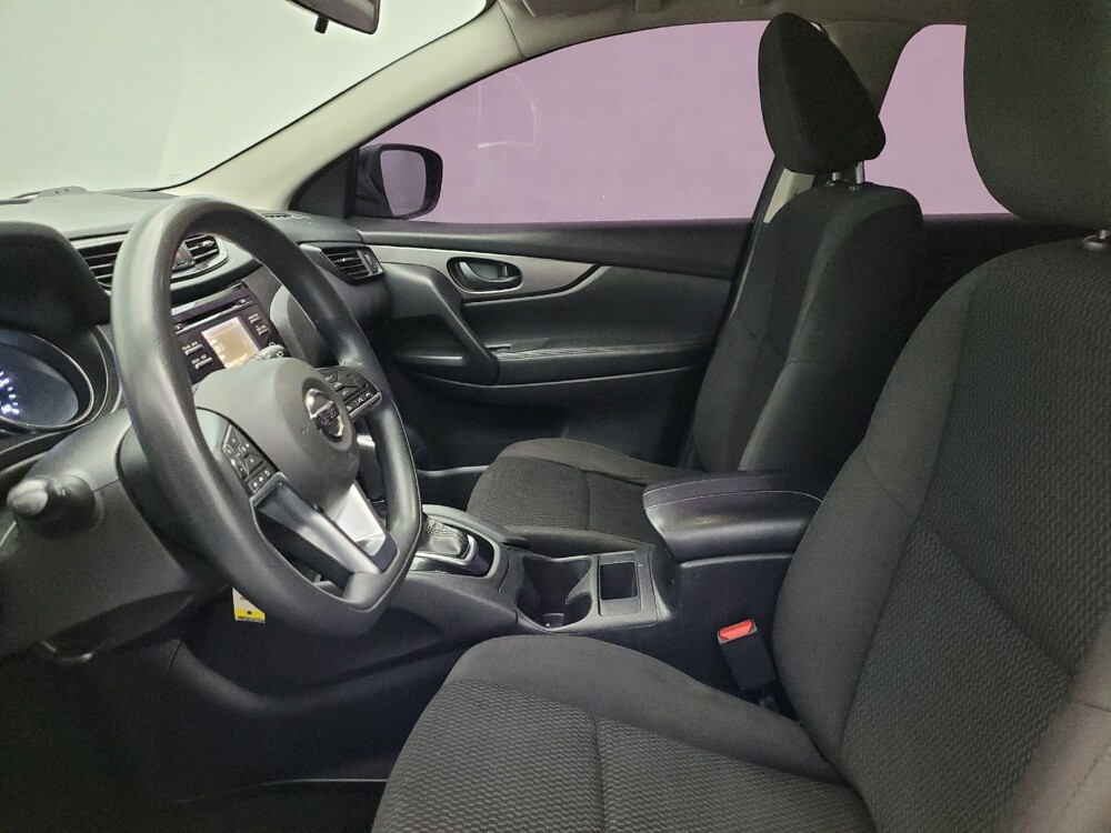 2017 Nissan Rogue Sport in Glendale, AZ 85301 - 18086189 17