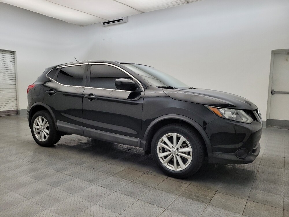 2017 Nissan Rogue Sport in Glendale, AZ 85301 - 18086189 11