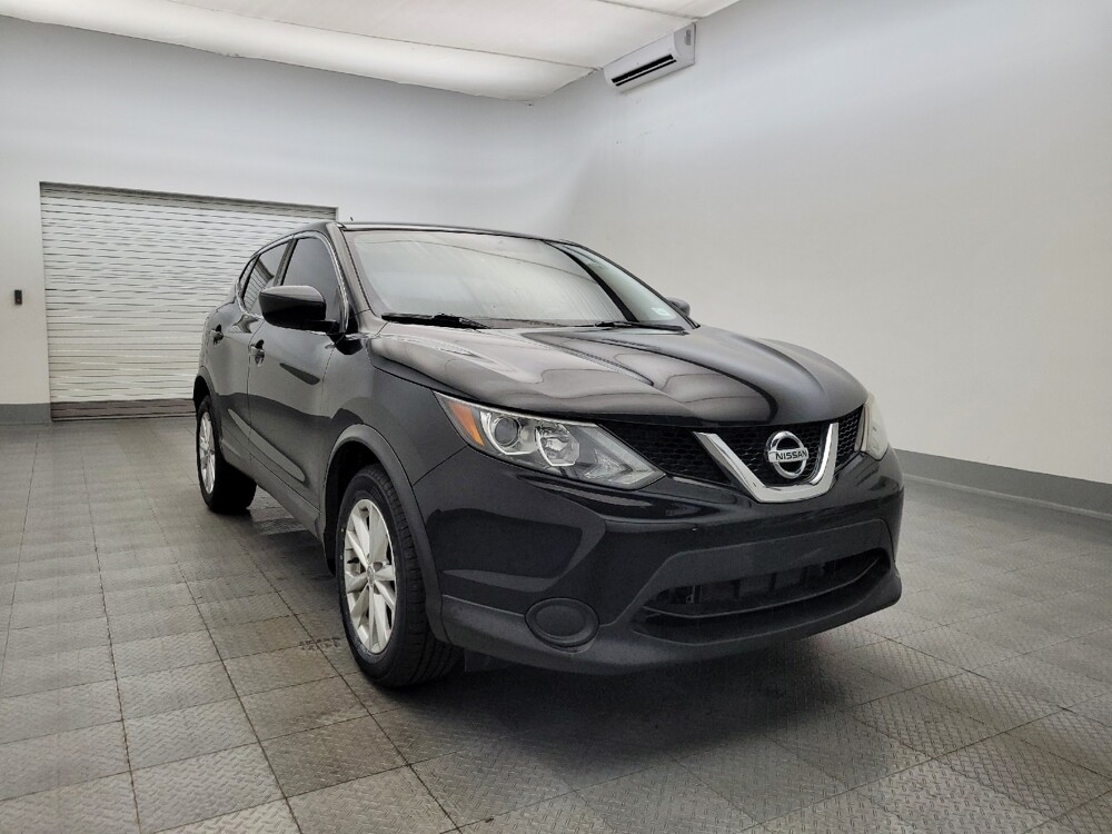 2017 Nissan Rogue Sport in Glendale, AZ 85301 - 18086189 13