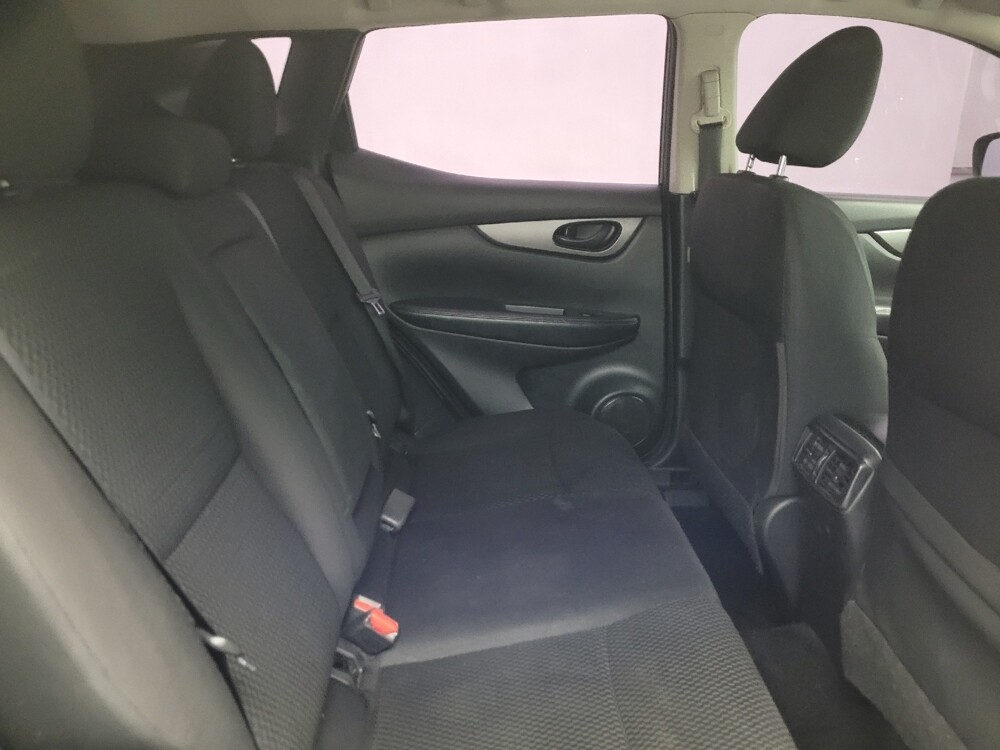 2017 Nissan Rogue Sport in Glendale, AZ 85301 - 18086189 19