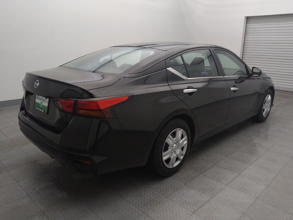2022 Nissan Altima in Houston, TX 77034 - 18086190 9