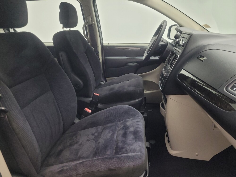 2015 Dodge Grand Caravan in Indianapolis, IN 46222 - 18086193 21