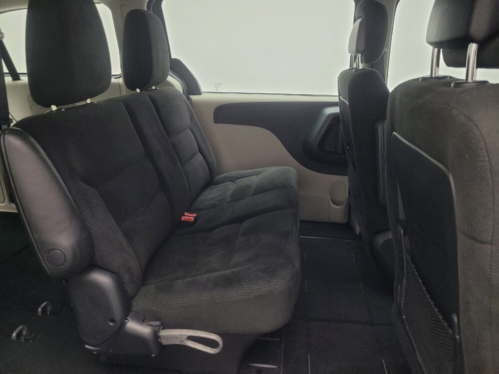2015 Dodge Grand Caravan in Indianapolis, IN 46222 - 18086193 19