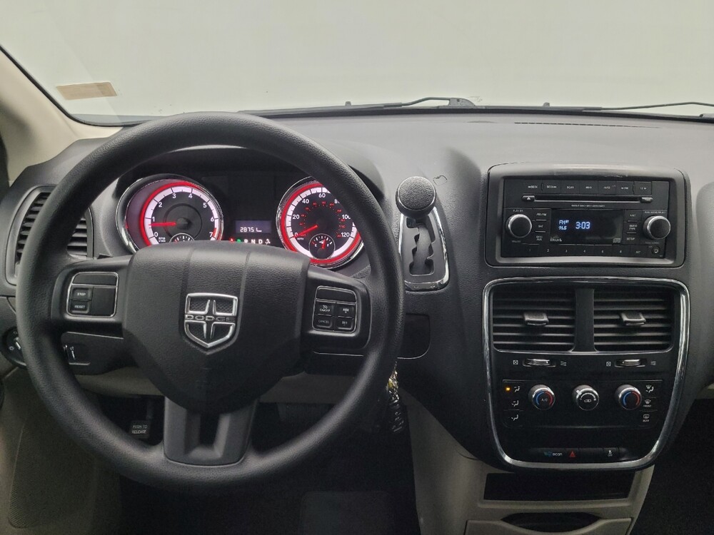 2015 Dodge Grand Caravan in Indianapolis, IN 46222 - 18086193 22