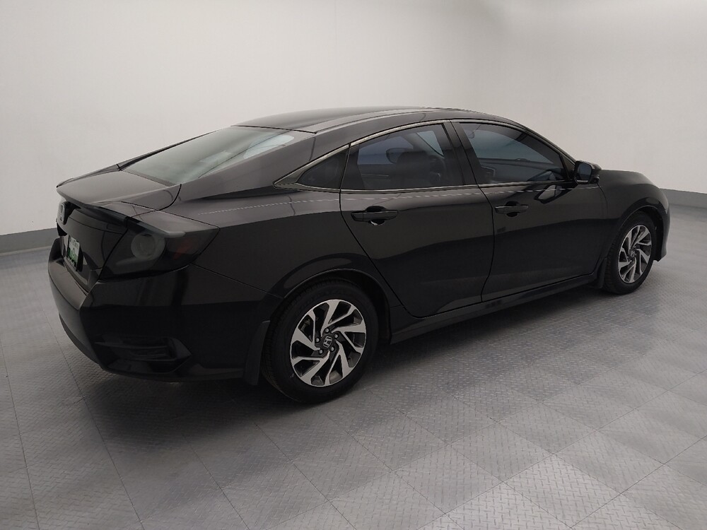 2016 Honda Civic in Topeka, KS 66611 - 18086207 10